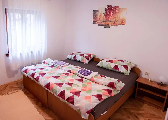 Апартаменты Secluded Srb, Zagora - 22245 *